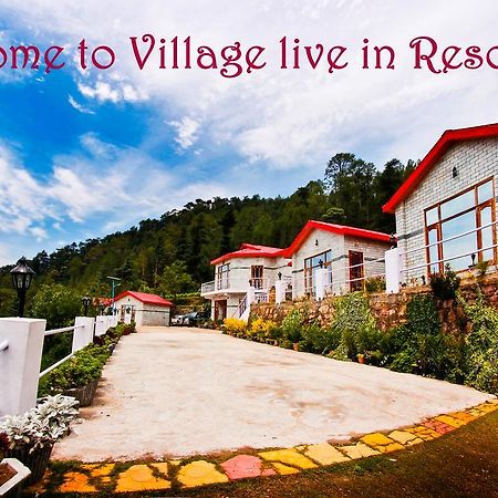 Village Live In Resort Chail Bagian luar foto